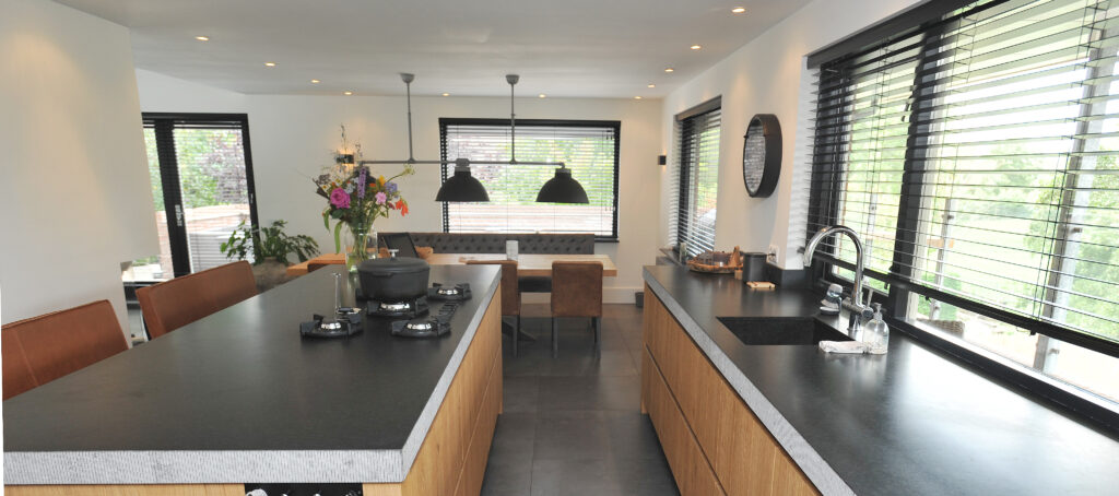 Tekton eiken keuken met eiland en pitt cooking 15 uitgelichte afbeelding